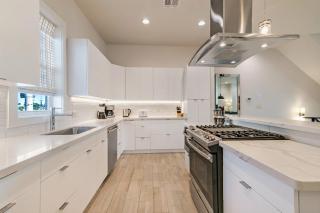 Mid City Fully Furnished Townhouse - 4