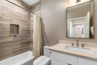 Stunning Townhouse with Amenities - New Orleans - 3