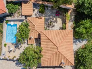 Villa Callisto- Elegant Villa with Pool - 5