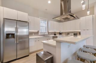 New Construction Townhouse Near City Hot Spots - New Orleans - 2
