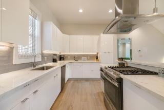 Private Townhouse in a Secure Location - New Orleans - 1