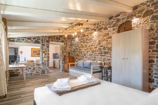 Perachori Boutique Studios - Anogeia - 0