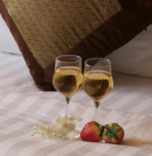 Cherry Central Hotel- Near Opera House - Ho-Chi-Minh-Stadt - 3