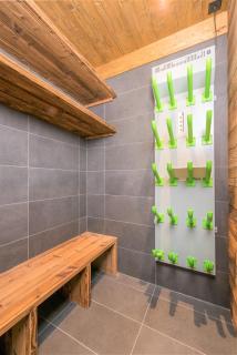 Chalet Ourson Brun by Mrs Miggins - 1