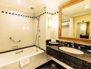Saigon Prince Hotel - 4