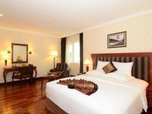 Rex Hotel - Ho Chi Minh City - 2