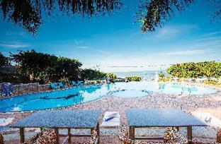 Beachfront Hotel - 7