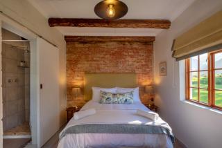Honeyrock Cottages - Kleinmond - 7
