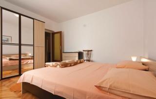 Apartment Vesna 812 - 2