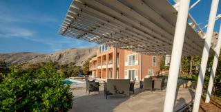Luxury Seafront Villa Exclusive Pag with private pool by the beach on Pag island - Pag - 4