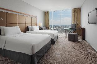 Cambridge Hotel Medan - Medan - 3