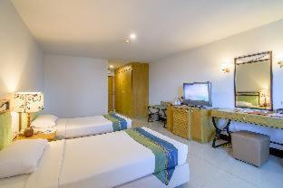 Golden Beach Cha-Am Hotel - 4