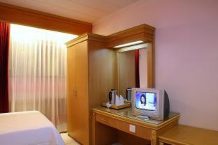 Hotel Hangtuah - Padang - 9