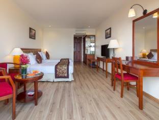 Sunny Beach Resort & Spa - 6