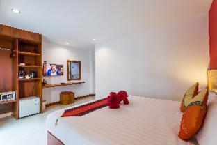 PJ Patong Resortel - Patong Beach - 6