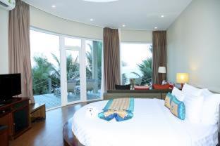 Sandunes Beach Resort & Spa - 2