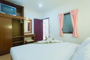 Rabbit Mansion Patong Hotel - 6