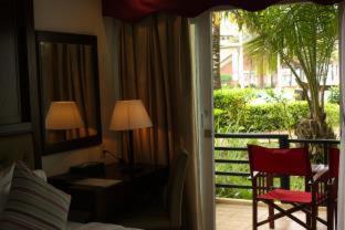Famiana Resort & Spa - Breakfast is served as Brunch 6AM30 to 1PM - 1