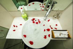 Quy Hung Hotel Central - Ho-Chi-Minh-Stadt - 8