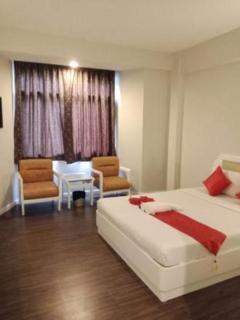 River Grand Hotel - Hat Yai - 4