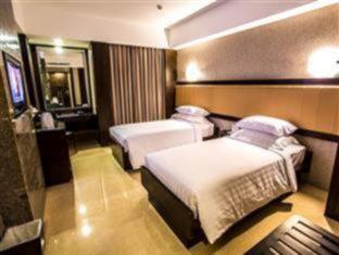 Crown Victoria Hotel Tulungagung - Tulungagung - 8