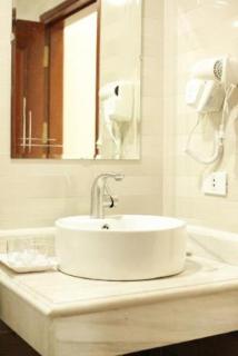 Phoenix Hotel Ha Long - 3
