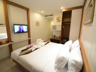 The Patong Center Hotel - 4