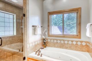 Agate Road Retreat - Carnelian Bay - 2