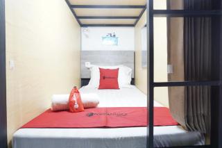 RedDoorz Hostel @ Borobudur Street - Blimbing - 1