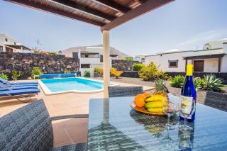 Eslanzarote Villa Eleonor, Super Wifi, Heated Pool, Sat tv - Playa Blanca - 0