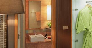 Tango Vibrant Living Hotel - SHA Extra Plus - Bangkok - 1