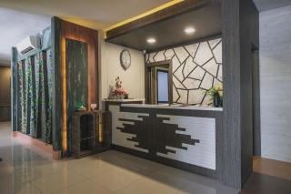 RedDoorz Plus near Pantai Coastarina 2 Batam - Batam Center - 9