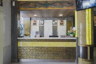 RedDoorz Plus near Gold Coast Ferry Terminal Batam - Batam Center - 4