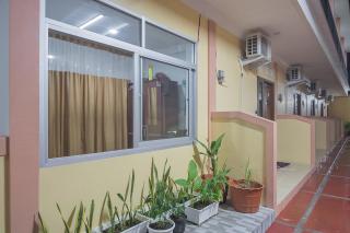 RedDoorz near RSUD Dr Abdul Aziz Singkawang - Singkawang - 2
