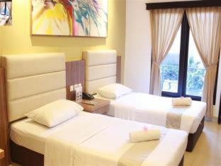 The Grand Palace Hotel Yogyakarta - Yogyakarta - 8
