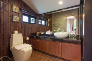 Raya Resort Beach front - The Most Green Resort in Cha-am - 4