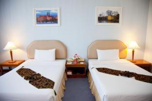 Thumrin Thana Hotel - 4