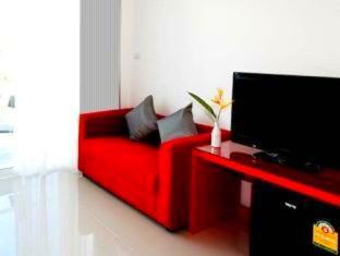 One World One Home Naiharn Hotel - 7
