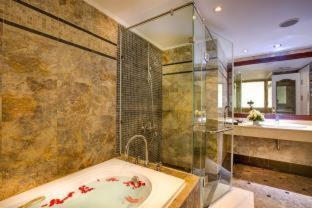 Scent Premium Hotel - Hanoi - 4