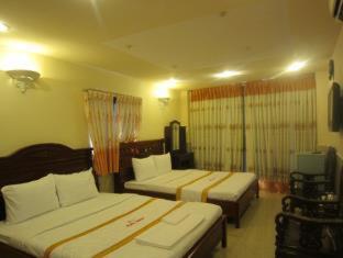 Ruby Hotel - 2