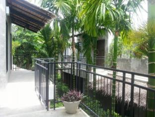 The Curve Residence - 1