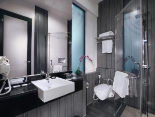 Grand City Hall Hotel & Serviced Residences - Medan - 5