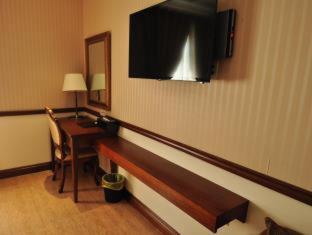 Central Hotel & Residences Swimming Pool - Ho-Chi-Minh-Stadt - 5