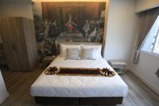 Bright Hotel - 7