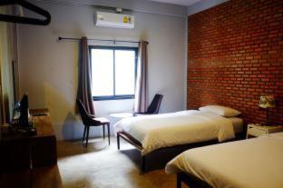 Nokhook House - 2