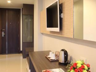 Crystal Suites Suvarnbhumi Airport - 3