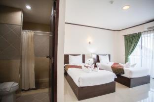 Royal Nakhara Hotel and Convention Centre - 5