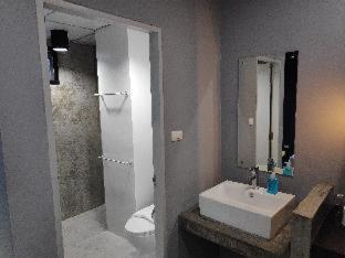 Ratch66 Huai Khwang MRT - Bangkok - 6