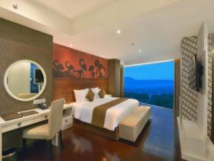 Platinum Adisucipto Hotel & Conference Center - Yogyakarta - 9