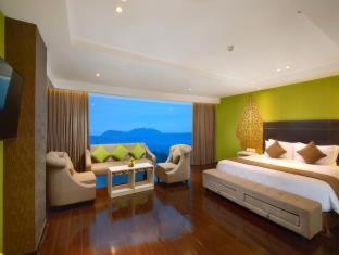 Platinum Adisucipto Hotel & Conference Center - Yogyakarta - 8